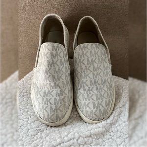 Michael kors white and gray